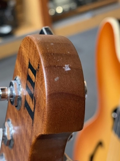 Ernie Ball Music Man - 983-D1-RD-00 2